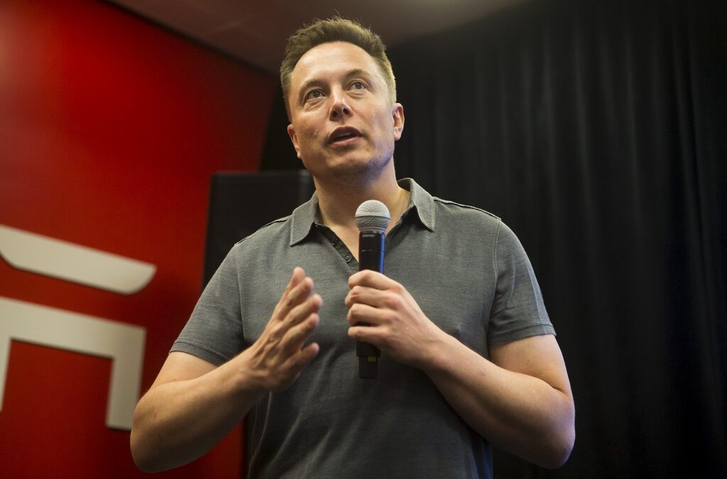 Мъск: Tesla е на три години от напълно автономни автомобили