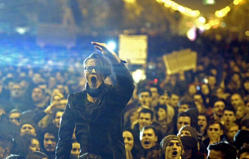В Румъния е в ход кадифена революция на младите