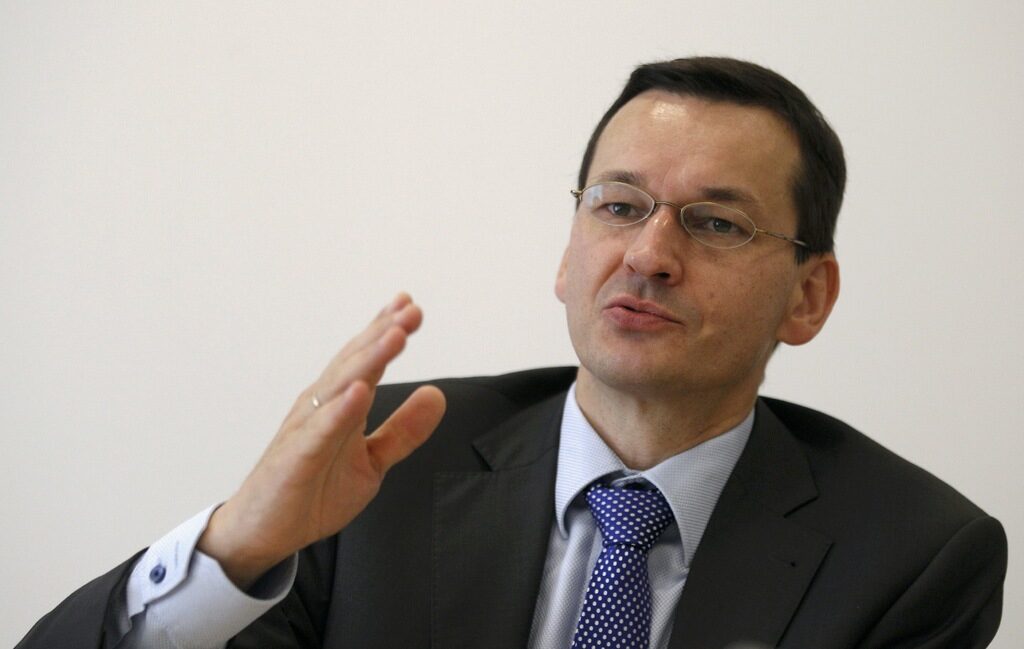 Матеуш Моравиецки ще ръководи икономика за близо 550 млрд. евро.