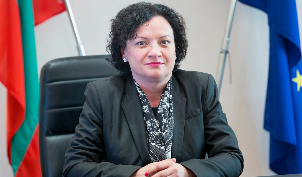 Ивелина Василева: Борбата с климатичните промени е възможност за развитие на икономиката Ивелина Василева: Борбата с климатичните промени е възможност за развитие на икономиката