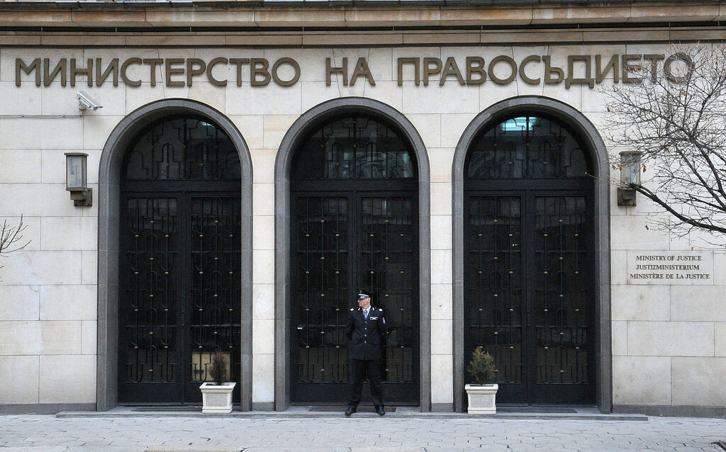 Министерството на правосъдието опроверга лъжи за работата на ведомството
