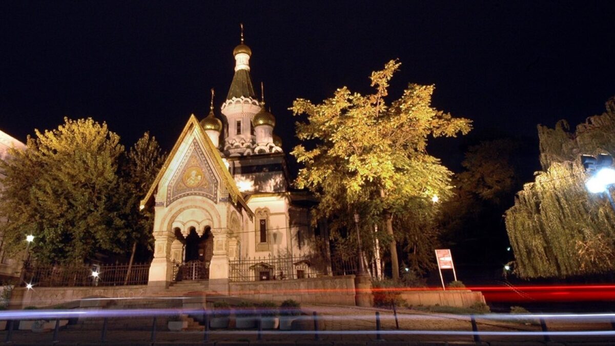 Руската църква "Св. Николай чудотворец" в София.