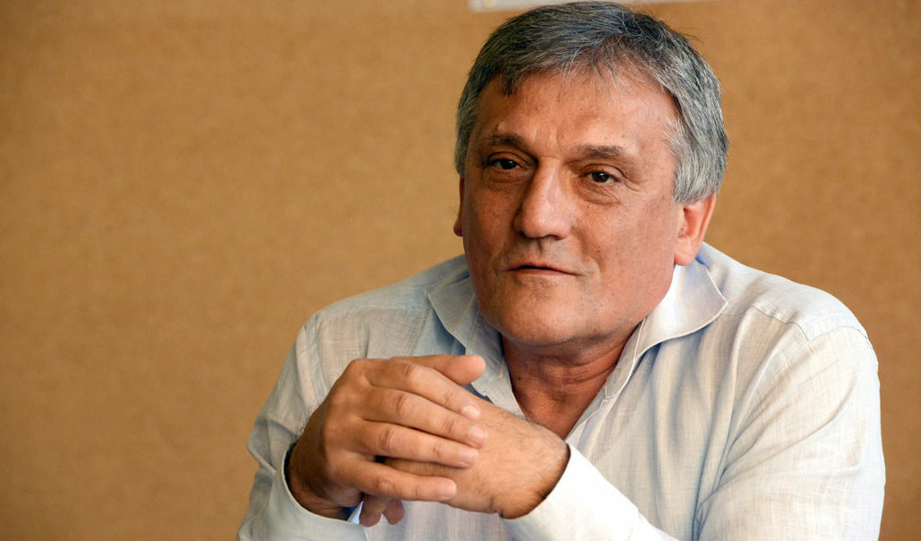 Петър Диков Петър Диков