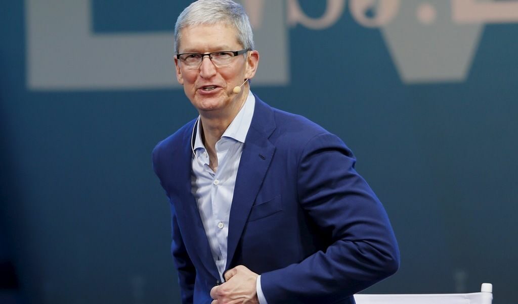 По време на срещата изпълнителният директор на Apple Тим Кук отново е поискал правителството да не отслабва криптирането на данните.