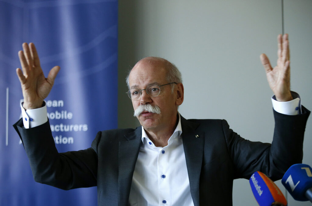 Дитер Цече, изпълнителен директор на Daimler Дитер Цече, изпълнителен директор на Daimler