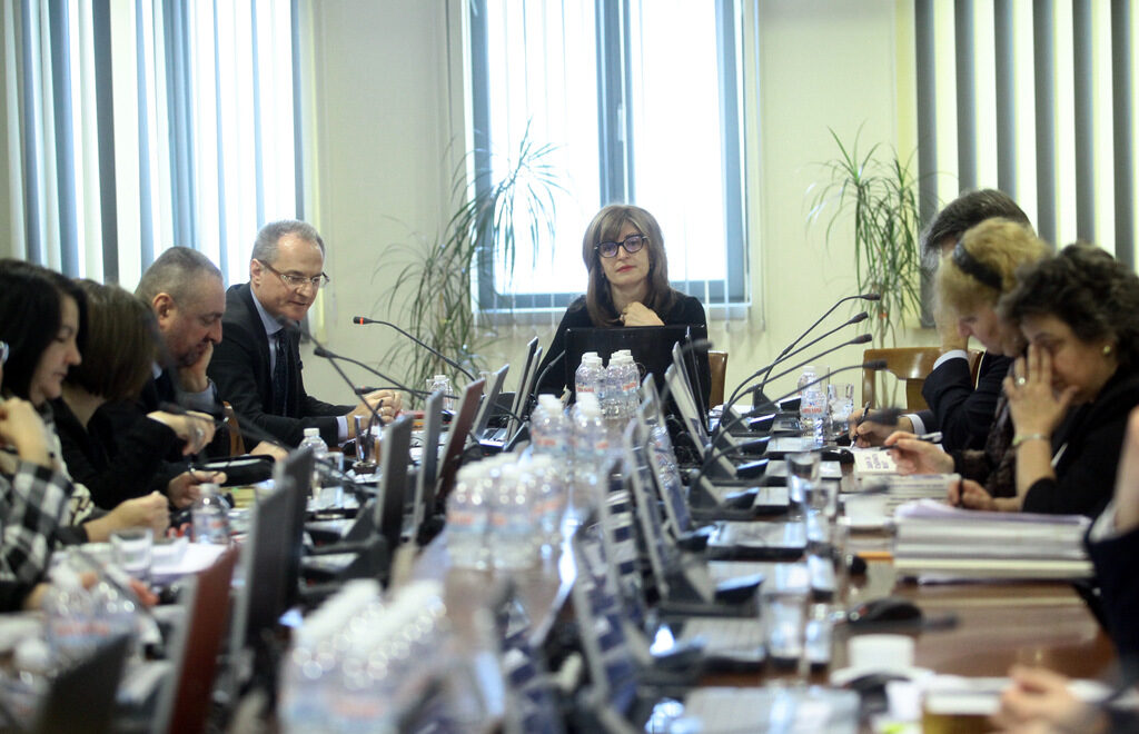 Институт за пазарна икономика: Главният прокурор да последва примера на румънския си колега Институт за пазарна икономика: Главният прокурор да последва примера на румънския си колега