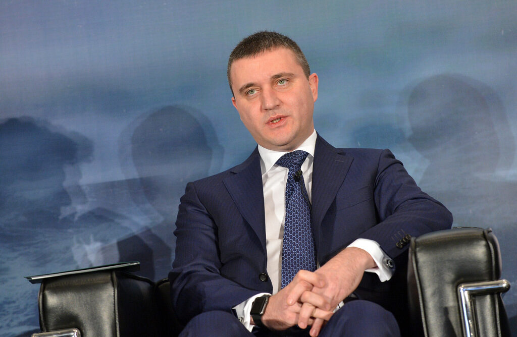 Министърът на финансите Владислав Горанов е упълномощен да проведе преговорите.