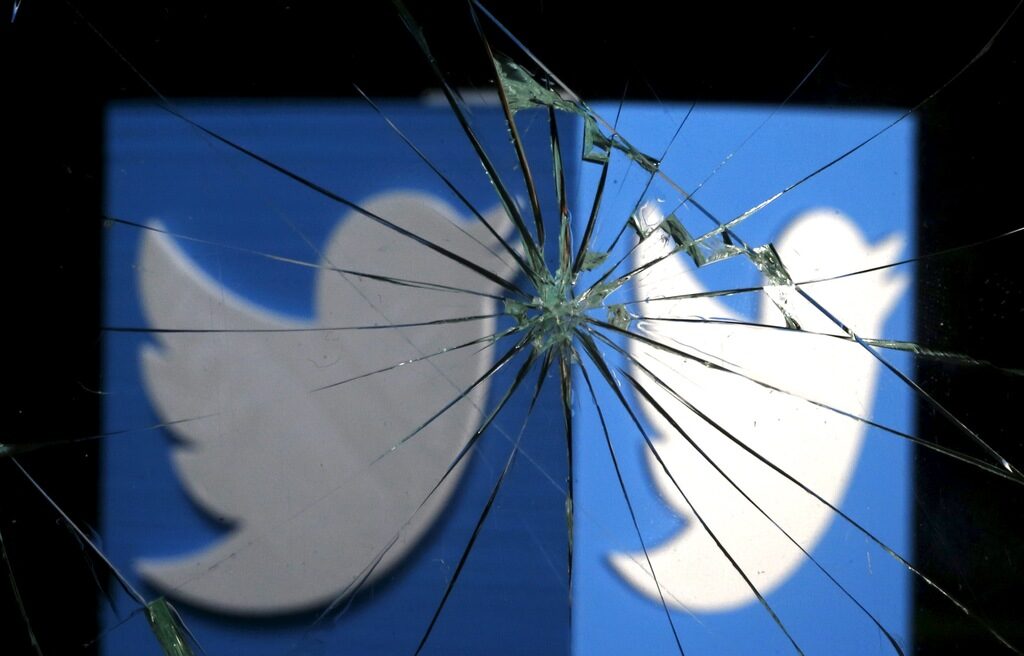 Twitter променя потока от публикации, за да увеличи потребителите
