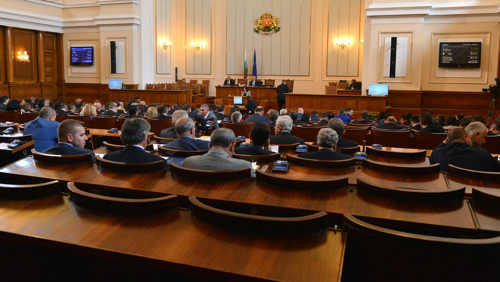 Парламентът избра инспекторите към Висшия съдебен съвет без дебати (допълнена) Парламентът избра инспекторите към Висшия съдебен съвет без дебати (допълнена)