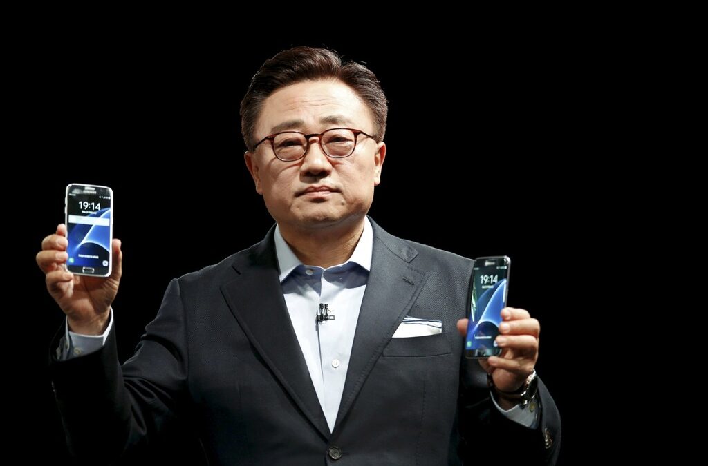 Samsung Galaxy S7 ще е водоустойчив и метален, с фокус над виртуалната реалност