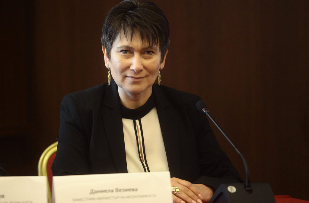 Даниела Везиева Даниела Везиева