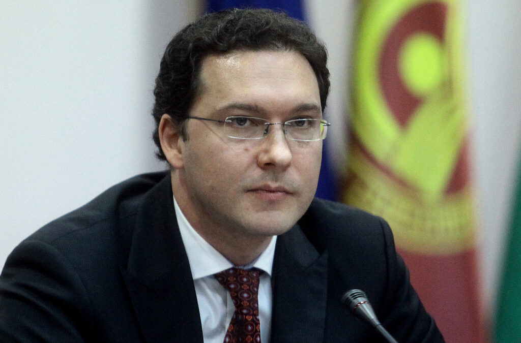 Даниел Митов