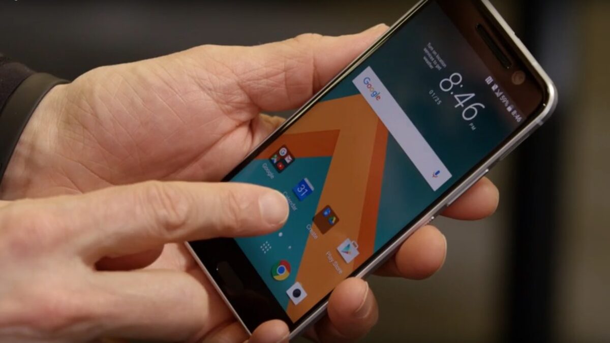 Видео: HTC представи новия си телефон