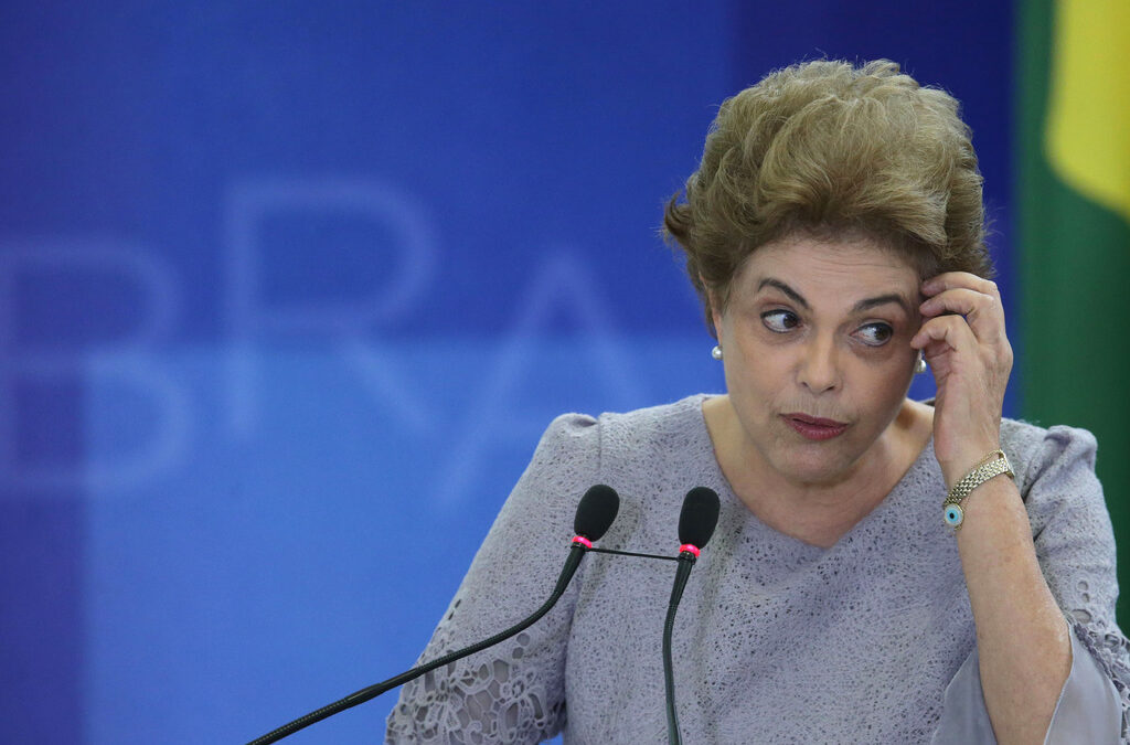 Бразилският Сенат решава да отстрани ли от власт Дилма Русеф