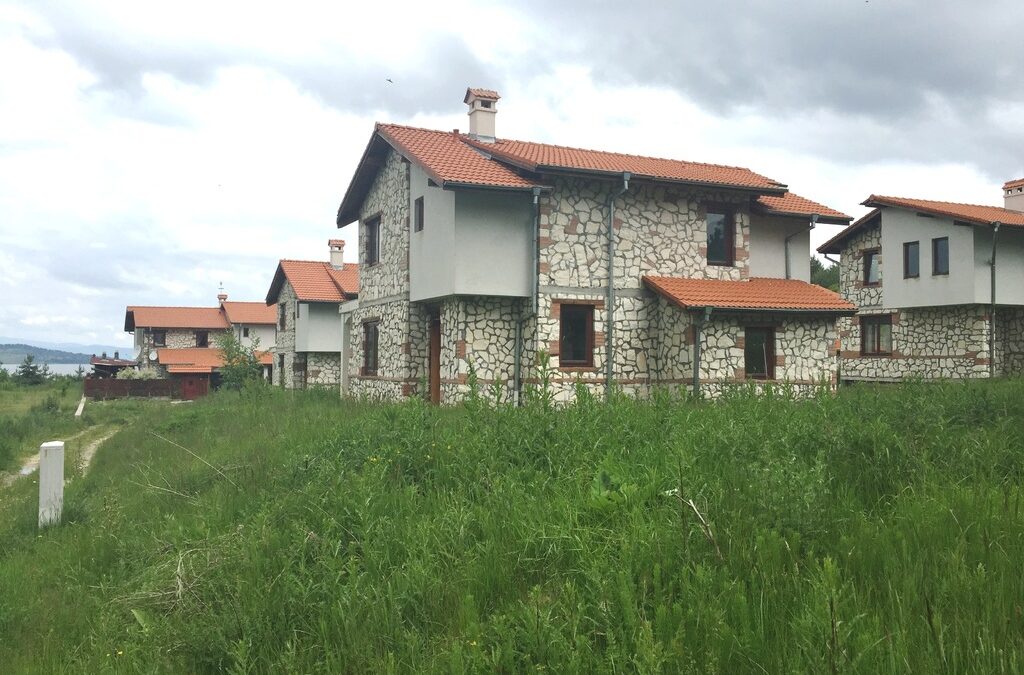 Банка Пиреос България продава на търг атрактивни имоти