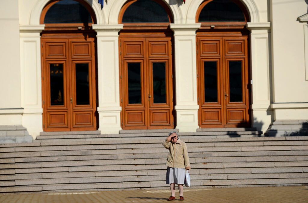 В България всеки десети живее в трайна бедност