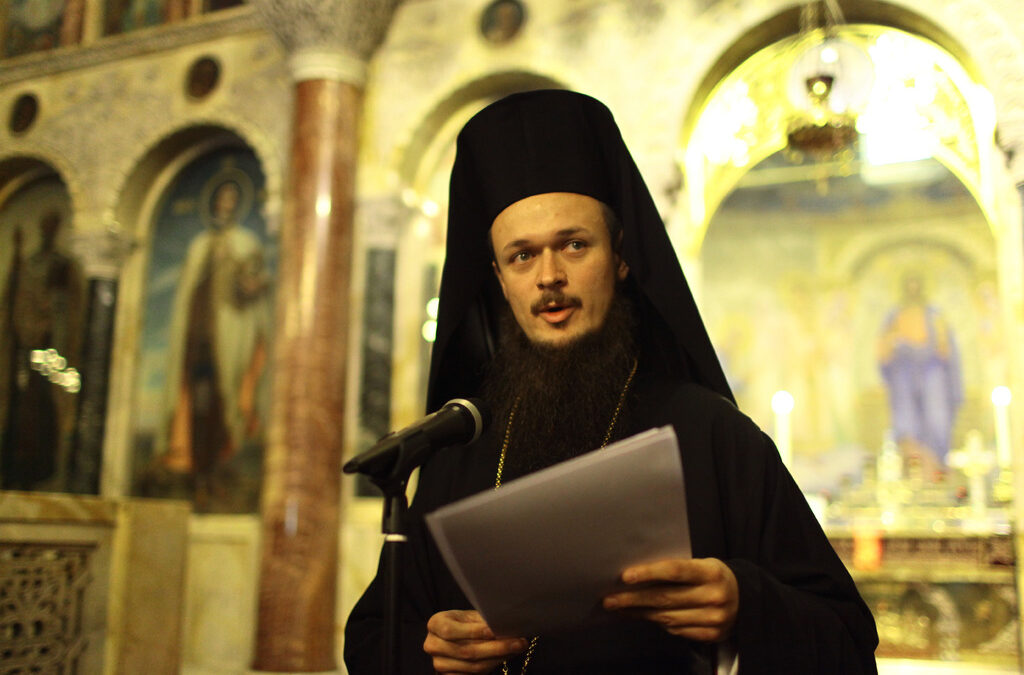 Архимандрит Дионисий даде пресконференция в храм-паметника "Св. Александър Невски" след неделната служба на 15 май.