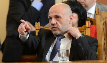 Томислав Дончев предложи прецизиране на Закона за приватизацията заради дипломатическия клуб "Бояна"