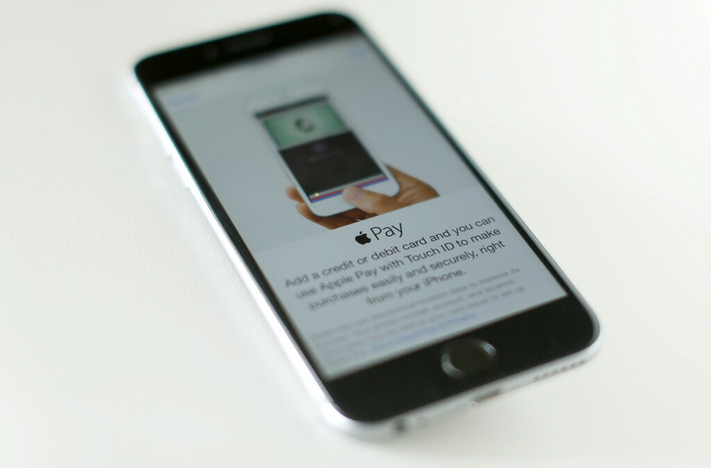 IDC очаква доставките на смартфони с iOS да се понижат с 2%.