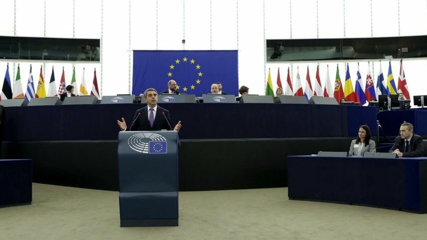 Плевнелиев: Кремъл опитва да разруши и да събори основите на ЕС
