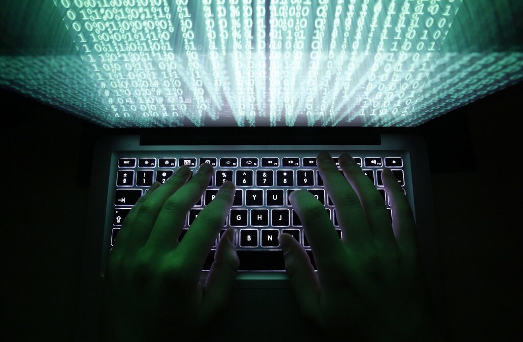 Хакери са взели данните на хиляди клиенти от онлайн магазина на Acer