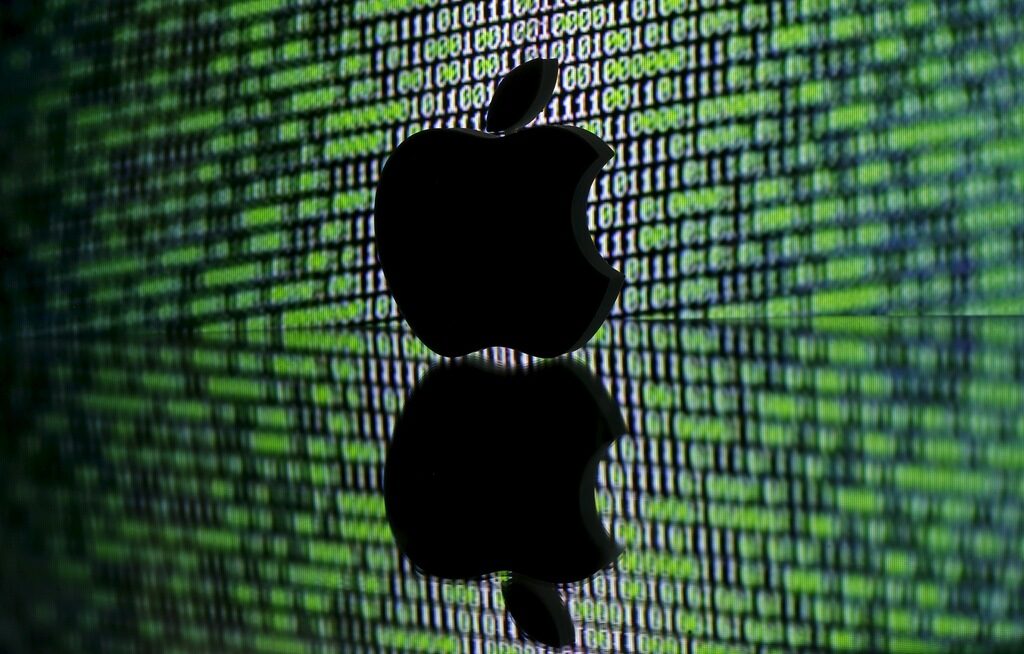 Apple няма да задължава потребителите да споделят личните си данни