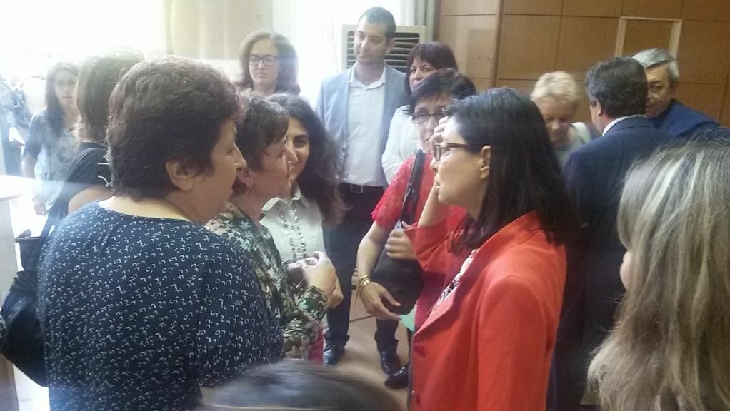 Вече работи телефон за реформата в образованието, скоро - и сайт Вече работи телефон за реформата в образованието, скоро - и сайт