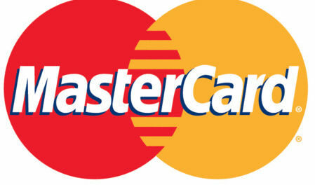 С всяка трансакция с Mastercard в Store.bg, картодържателите от България могат да правят добро като осигурят едно училищно хранене на дете в Руанда