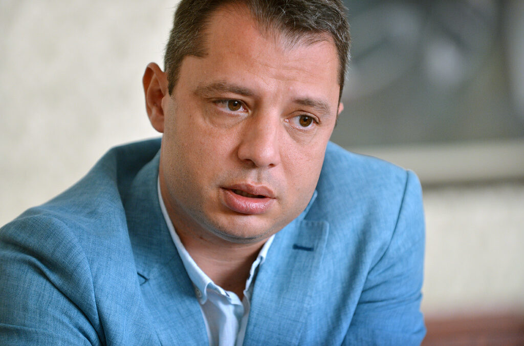 Делян Добрев