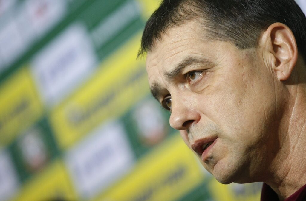Хубчев не е решил дали да заложи на Владислав Стоянов, или на Николай Михайлов