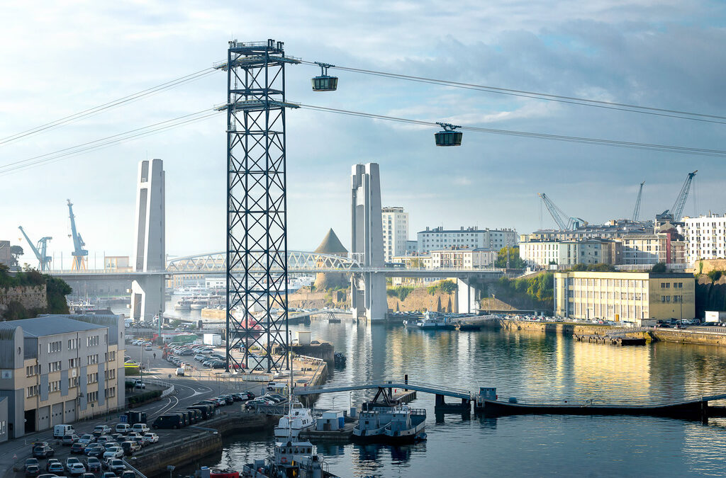 В Брест беше открит първият градски лифт във Франция В Брест беше открит първият градски лифт във Франция
