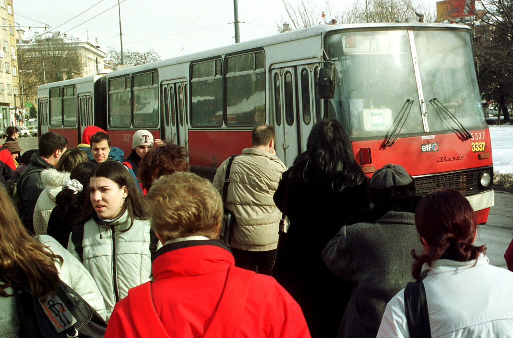 Автобуси заместват метрото в посока Младост, аварията се оказа сериозна