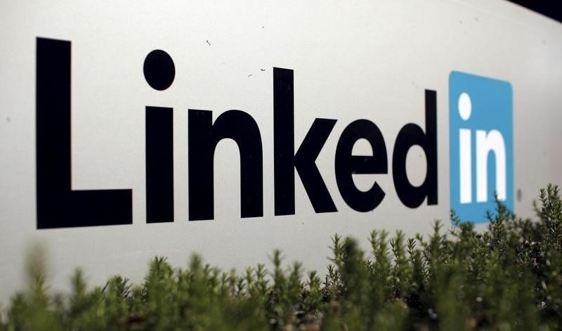 Брюксел позволи на Microsoft да придобие LinkedIn за 26 млрд. долара