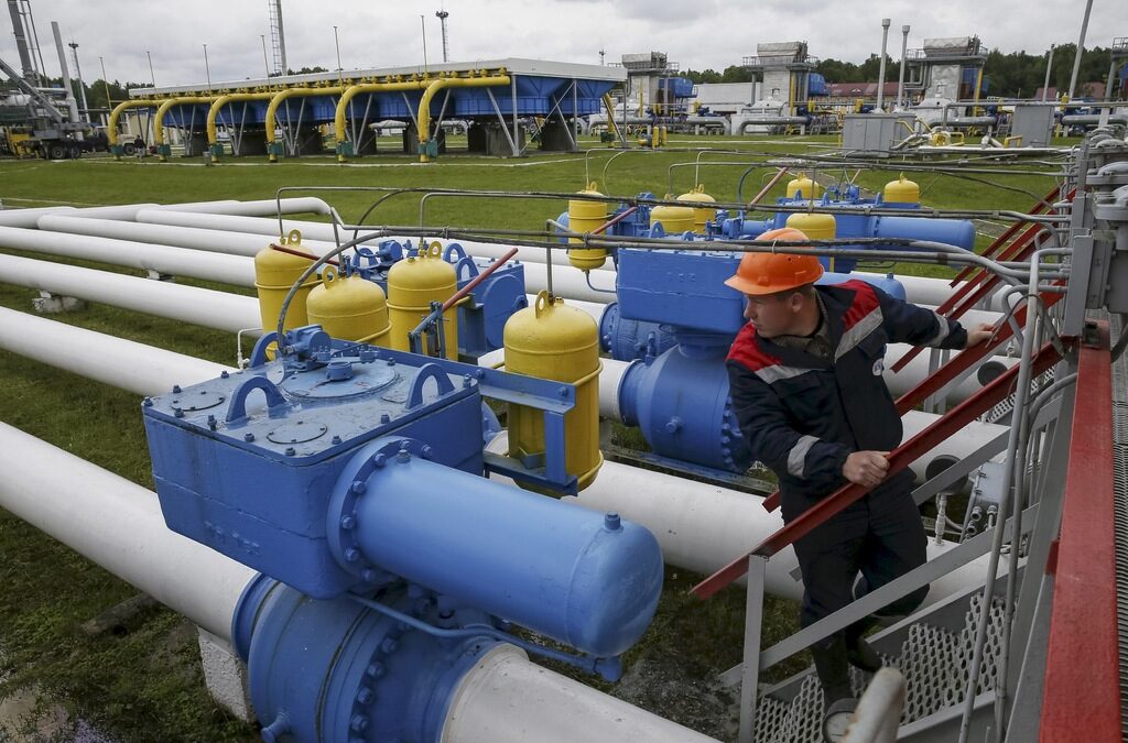 "Нафтогаз" взе заем от две банки, за да плаща доставките на Русия "Нафтогаз" взе заем от две банки, за да плаща доставките на Русия