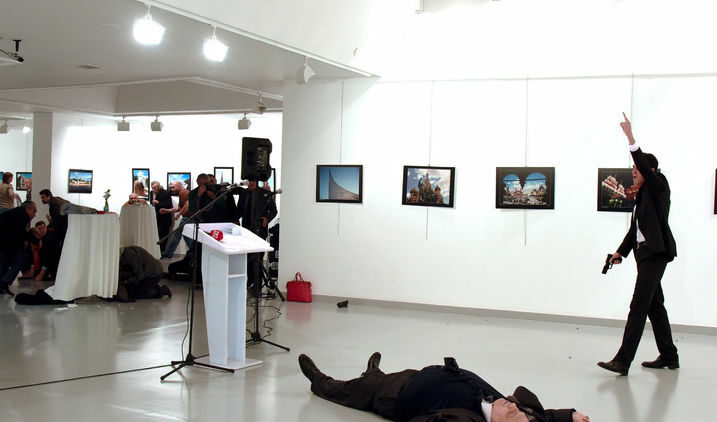 Убитият руски посланик е единствената мишена на покушението