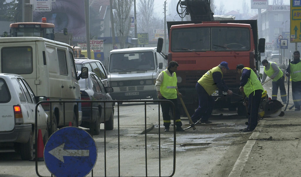 Столичната община започва аварийни ремонти на улиците