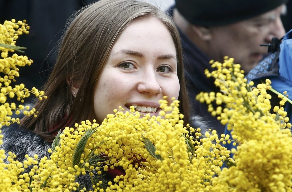 Всеки пети човек смята, че жените са по-нисши от мъжете и трябва да стоят у дома