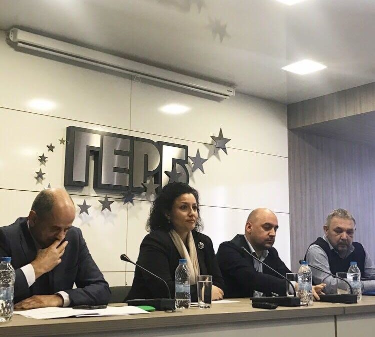 Екипът на Танева даде пресконференция в Сливен.