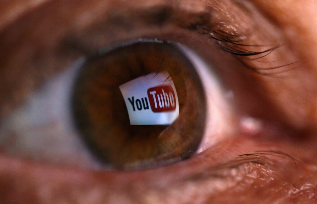 Гигантите Verizon и AT&T изтеглят рекламите си от YouTube заради видео от екстремисти