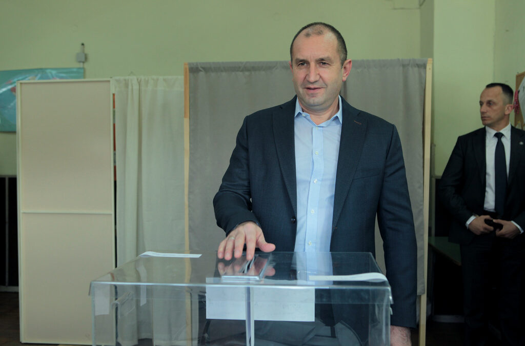 Президентът Румен Радев може да се окаже влиятелен фактор в политическите процеси според Живко Георгиев