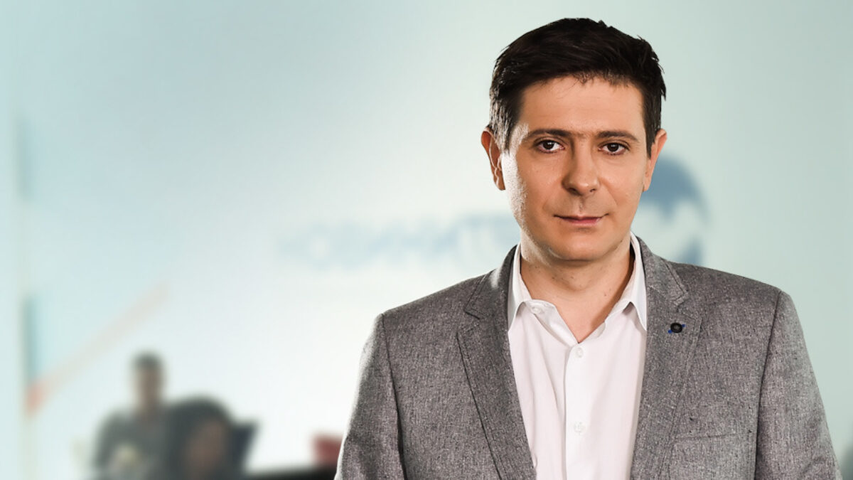 Виктор Николаев