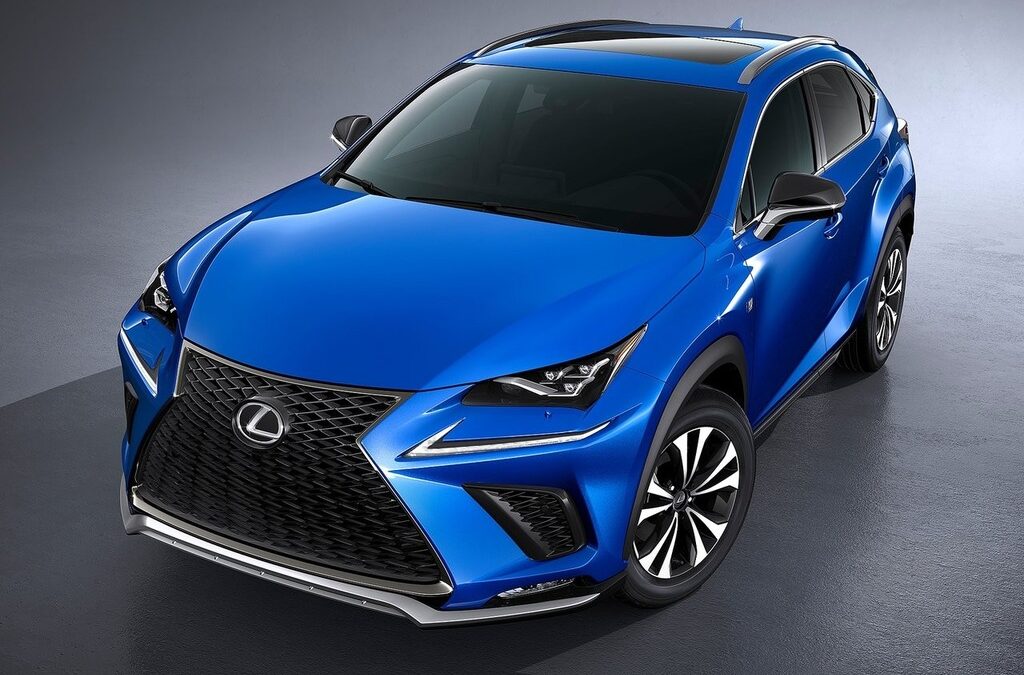"Лексус NX" прибави агресия