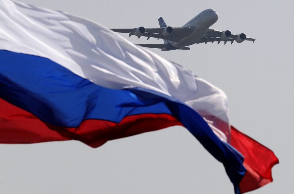 Над половината българи искат "силна Русия", за една трета Сталин е положителна личност