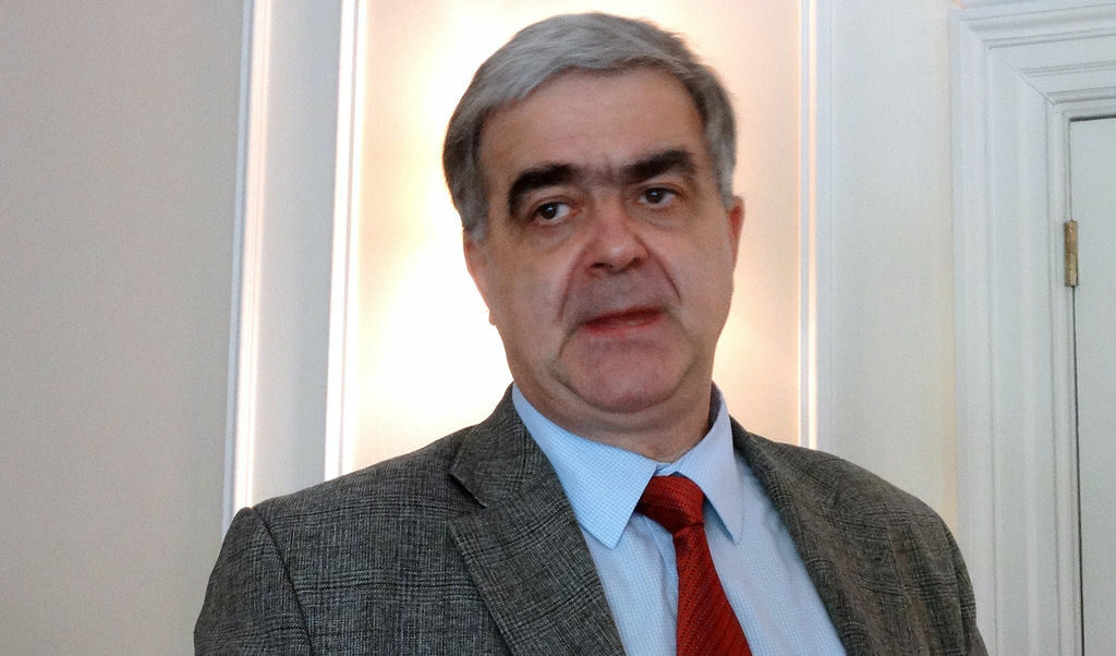 Проф. Каменов, завеждащ Клиниката по ендокринология към УМБАЛ "Александровска"