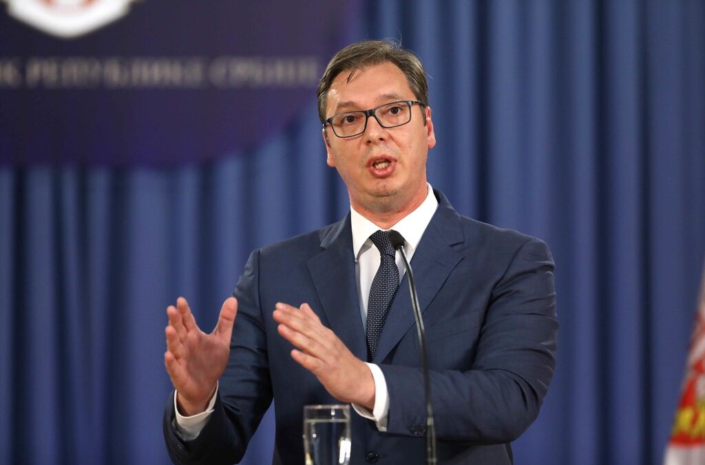 Супермаркетът на Вучич: от хомосексуален премиер до руски самолети Супермаркетът на Вучич: от хомосексуален премиер до руски самолети