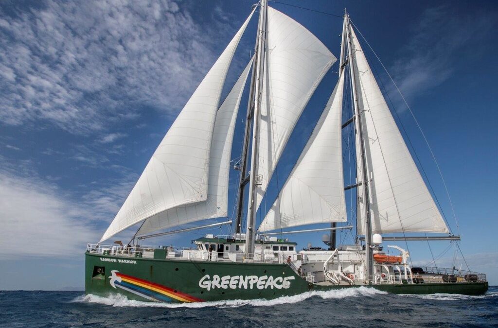 Ветроходът Rainbow Warrior на Грийнпийс пристига в България Ветроходът Rainbow Warrior на Грийнпийс пристига в България