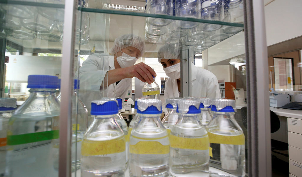 Американски учени вярват, че са открили формулата за първата ефикасна ваксина срещу ХИВ