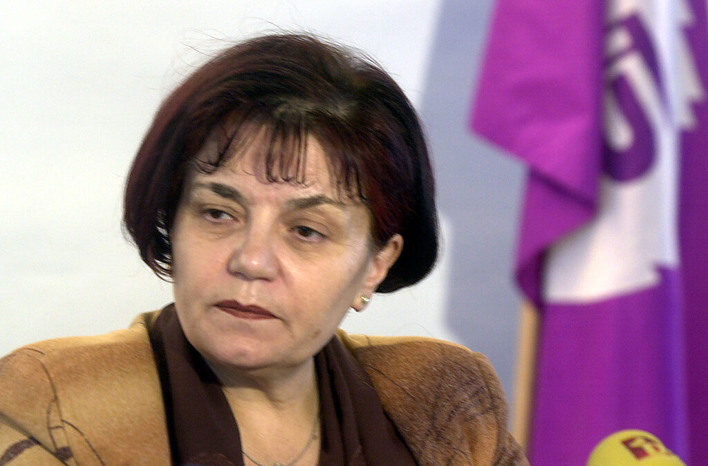Несменяемият от 19994 година председател на СБУ Янка Такева. Несменяемият от 19994 година председател на СБУ Янка Такева.