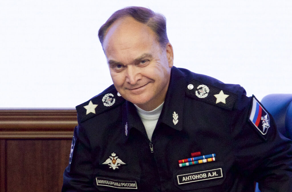 Анатолий Антонов. Анатолий Антонов.