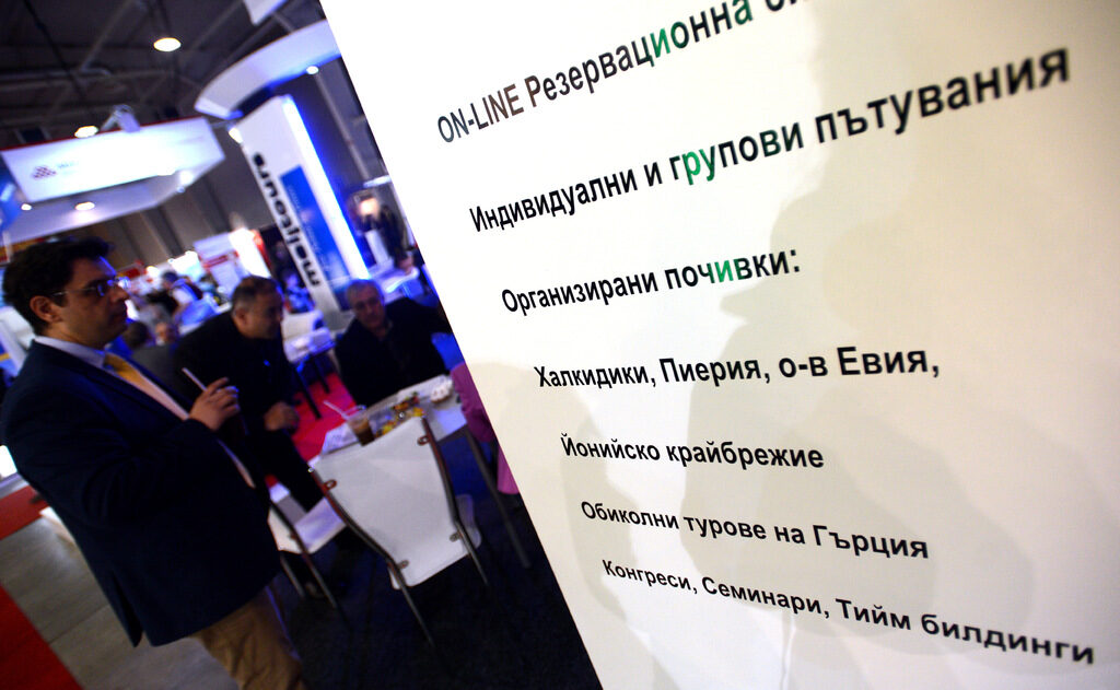 През април - юни потребителите са ползвали по-малко услугите на туроператори През април - юни потребителите са ползвали по-малко услугите на туроператори